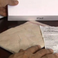 Fake iPads Made Of Clay Sold In Major Stores Share Excitedly unwrapping her present, Sundeep Sandhu was delighted to discover her husband Mark had bought her an Apple iPad2. But her joy soon turned to disbelief when the in-demand...