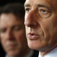 Vermont governor chased by 4 bears ShareMONTPELIER, Vt. (AP) — A late-night encounter with four bears trying to snack from backyard birdfeeders gave Vermont’s governor a lesson in what not to do in bear country. One...