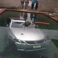 Family wakes up to find Lexus in swimming pool ShareLA PUENTE, Calif. (AP) – The Diaz family awoke to find a Lexus at the bottom of their swimming pool. The Southern California family tells the San Gabriel Valley Tribune...